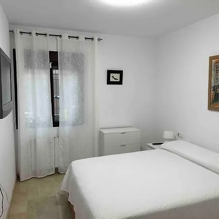 Alojamiento Los Cipreses Apartamento *